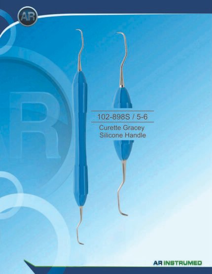 AR INSTRUMED Gracey Curette 3–4 stainless steel periodontal curette with pink ergonomic silicone handle for anterior subgingival scaling and root planing, Pakistan dental instrument supplier wholesale.